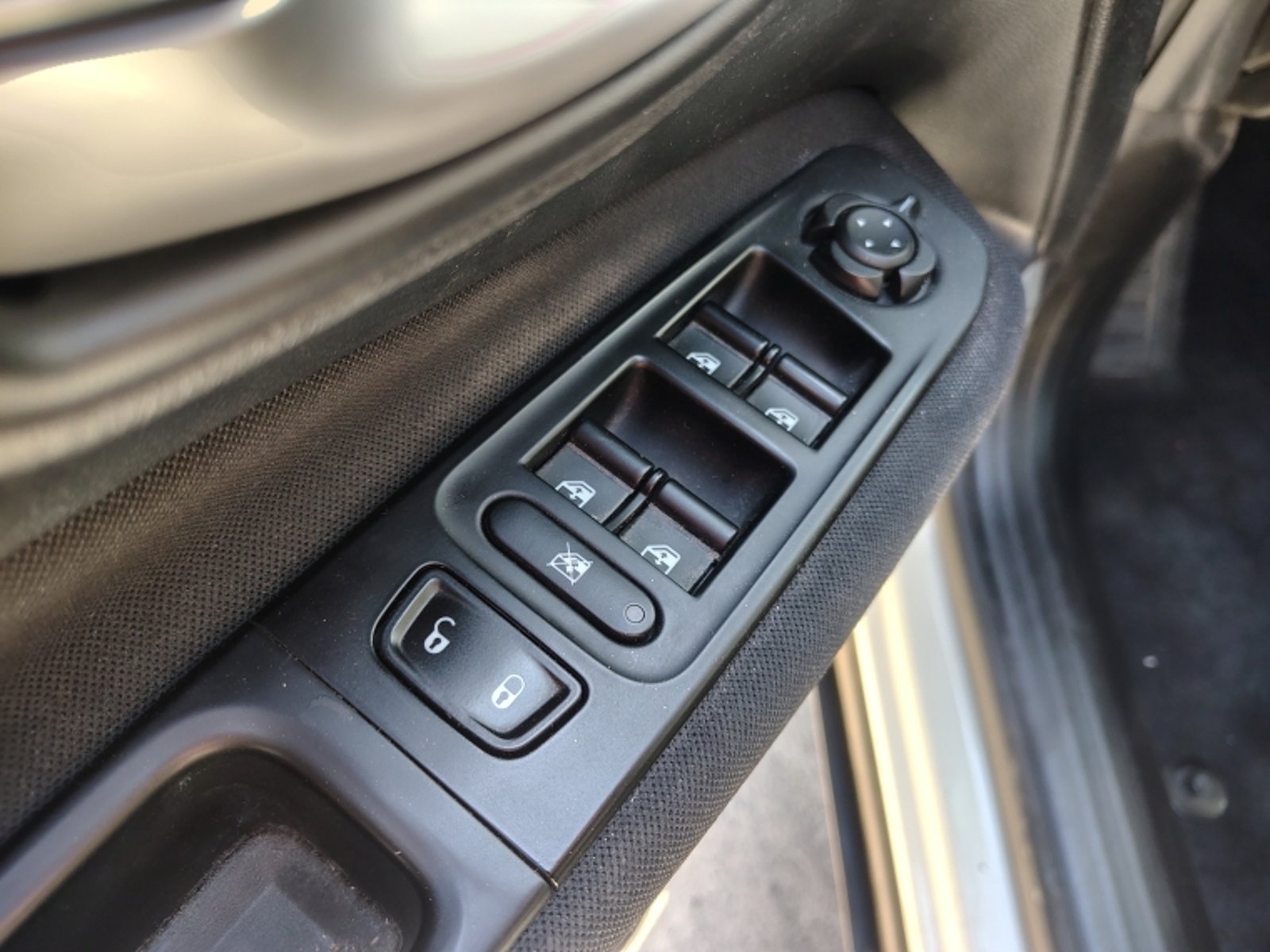 JEEP Renegade Sport Lx 1.8 Aut 2023 - Imagen 10 de 19