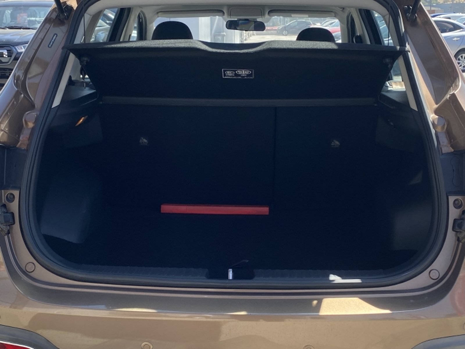 FAW R7 Luxury 1.6 Aut 2020 - Imagen 9 de 20