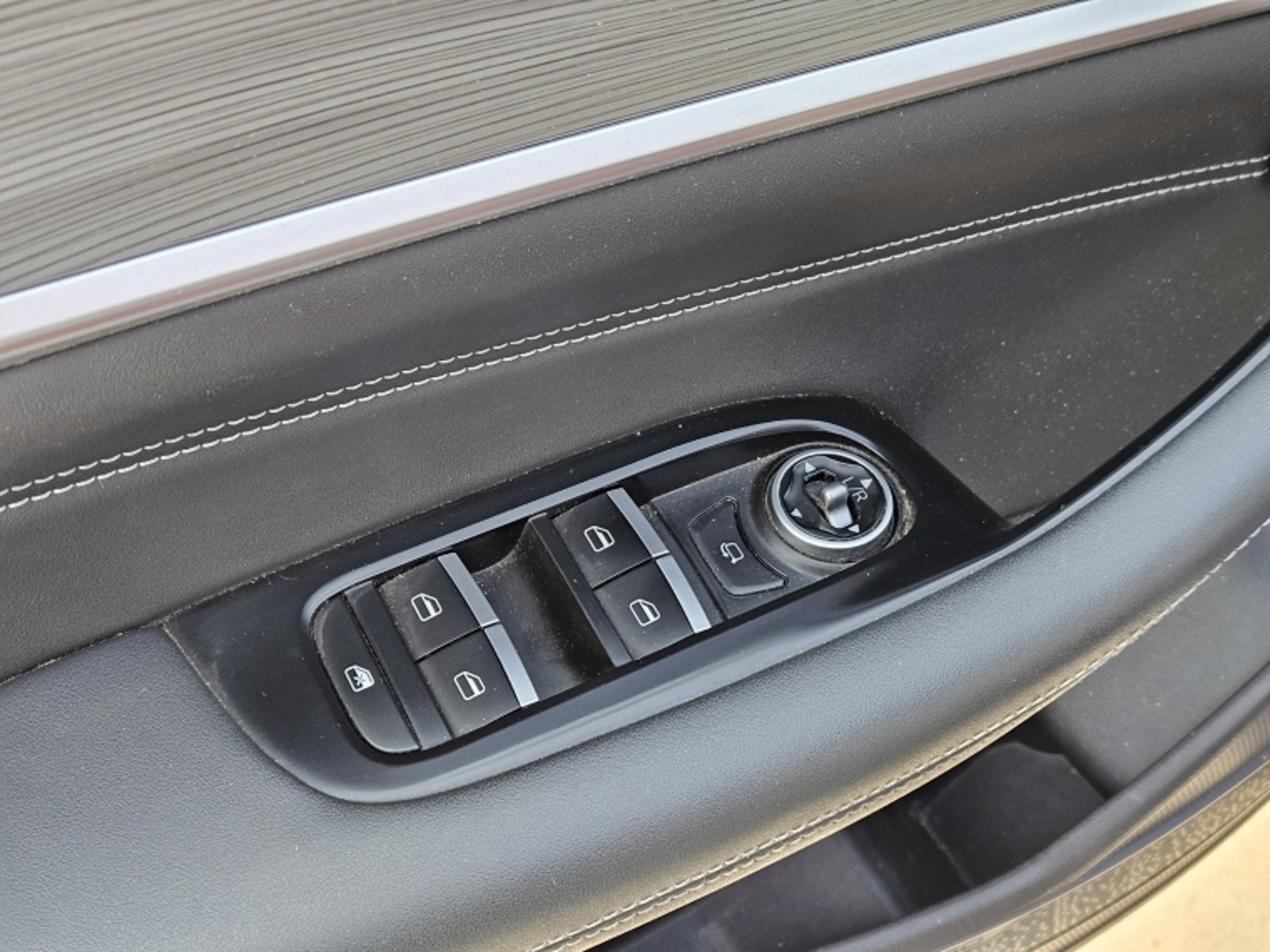Chery Tiggo 8 Pro Glx Dct 1.6 Aut 2023 - Imagen 14 de 20