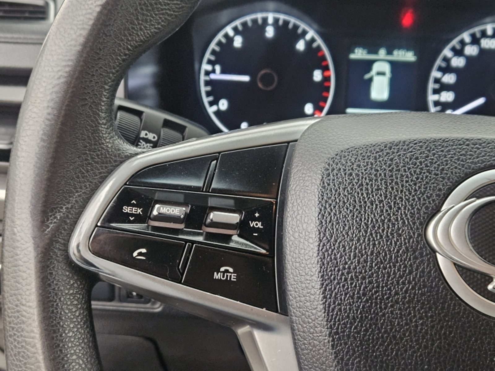 SSANGYONG GRAND MUSSO Musso Grand Glx 2.2 Td 4x4 6mt - Ql712 Euro 6 Urn Sa De Mn 2024 - Imagen 19 de 20