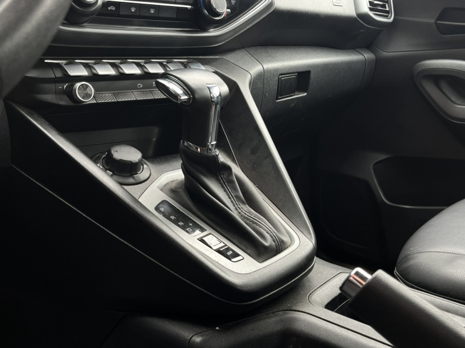 PEUGEOT Landtrek Bluehdi 4x4 2.2 Aut 2025 - Imagen 14 de 20