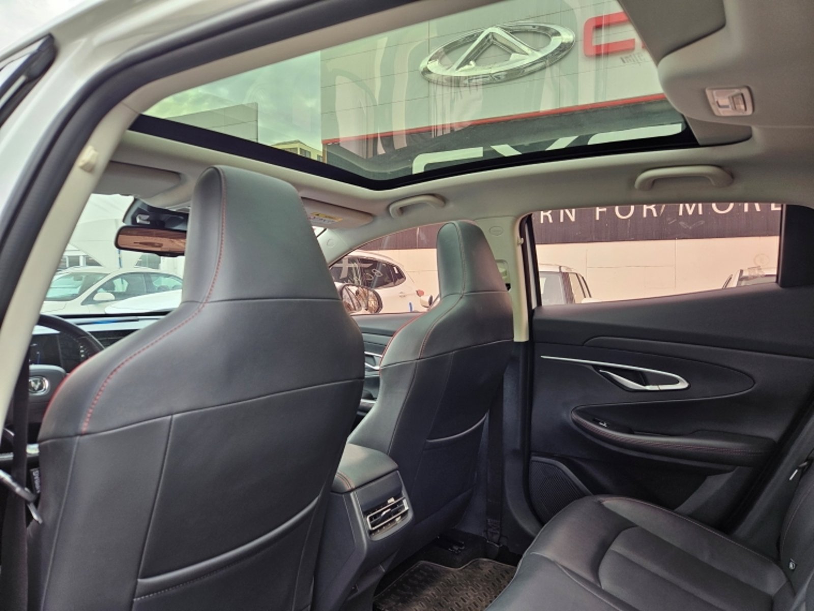 CHANGAN UNI-T Unit Elite 1.5 Aut 2022 - Imagen 9 de 20