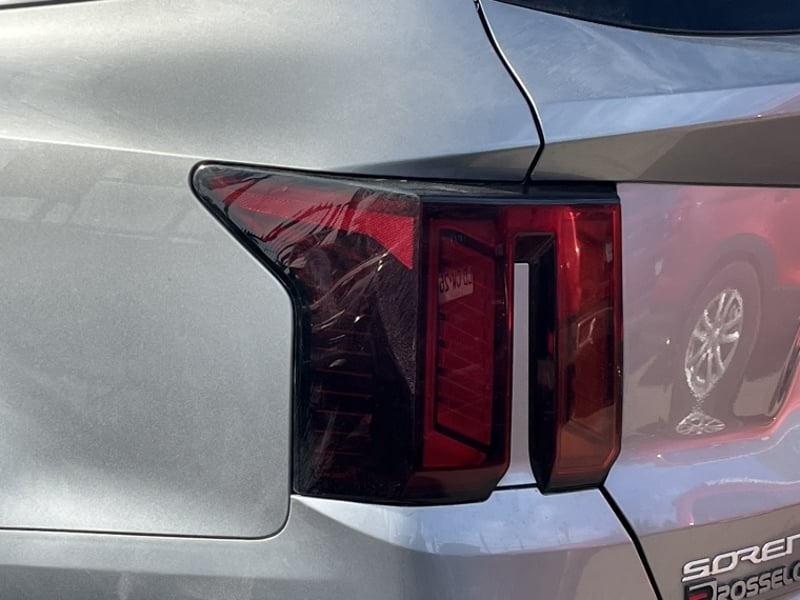 Kia Sorento Ex 4x4 2.2 Aut 2024 - Imagen 11 de 20