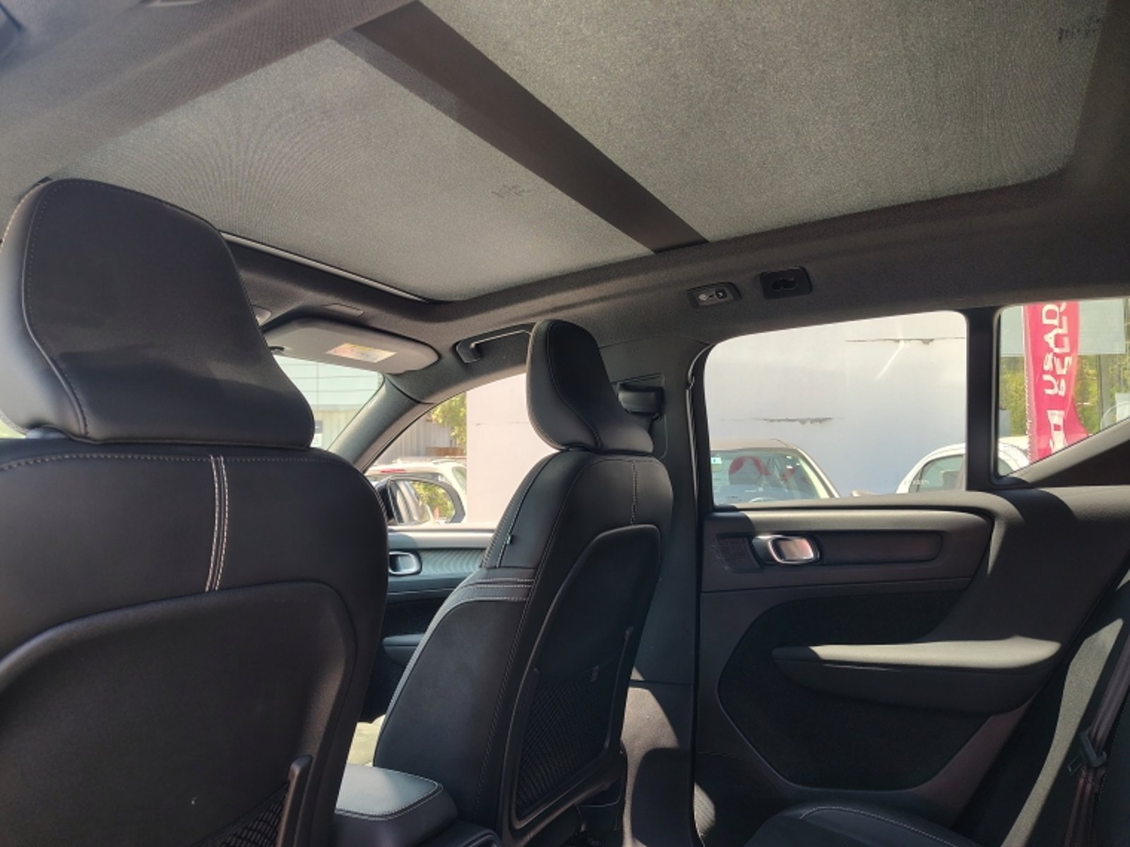 VOLVO Xc40 T4 Fwd 2.0 Aut 2021 - Imagen 8 de 20
