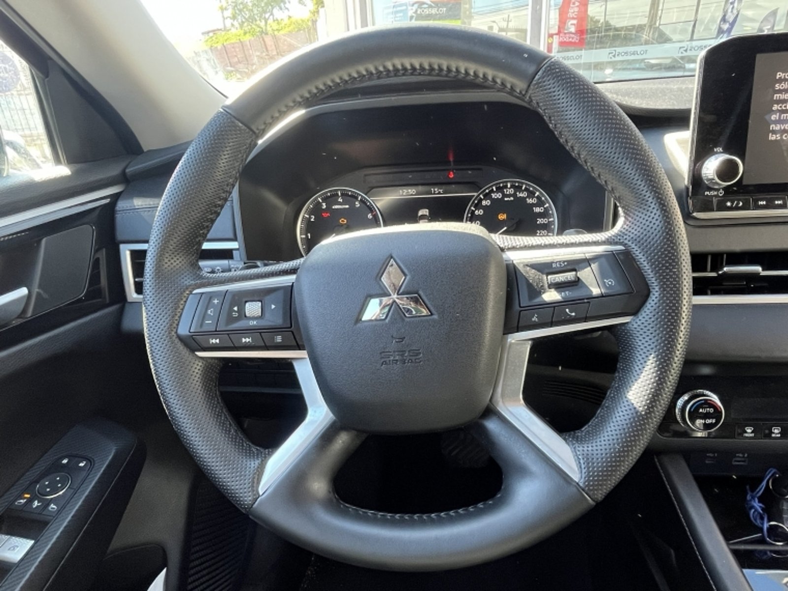 Mitsubishi NEW OUTLANDER Outlander Glx 2.5 Aut 2025 - Imagen 17 de 20