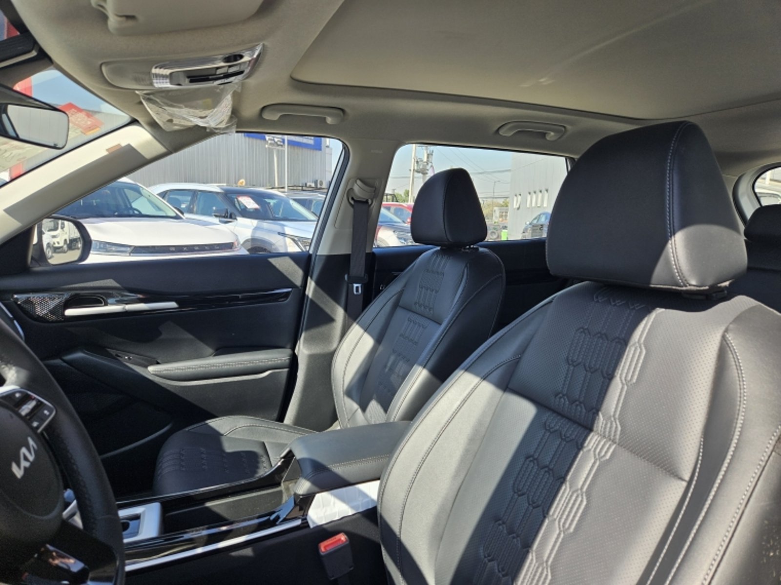KIA Seltos Ex Turbo Gdi 1.4 Aut 2025 - Imagen 15 de 20