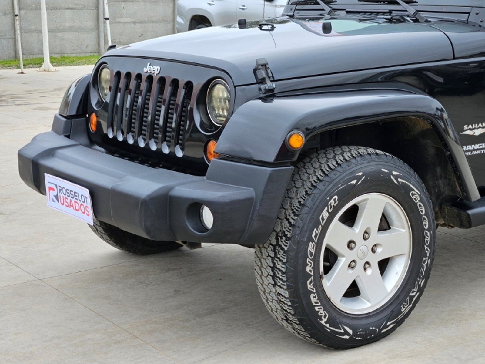 Jeep Wrangler Unlimited Sahara 2.8 Diesel At 2011 - Foto 2 de 19
