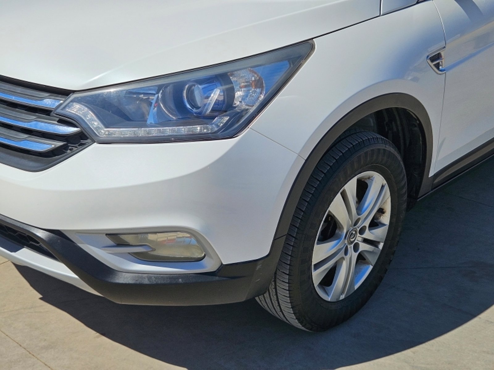 Dongfeng AX7 A X7 2.0 2019 - Foto 2 de 19