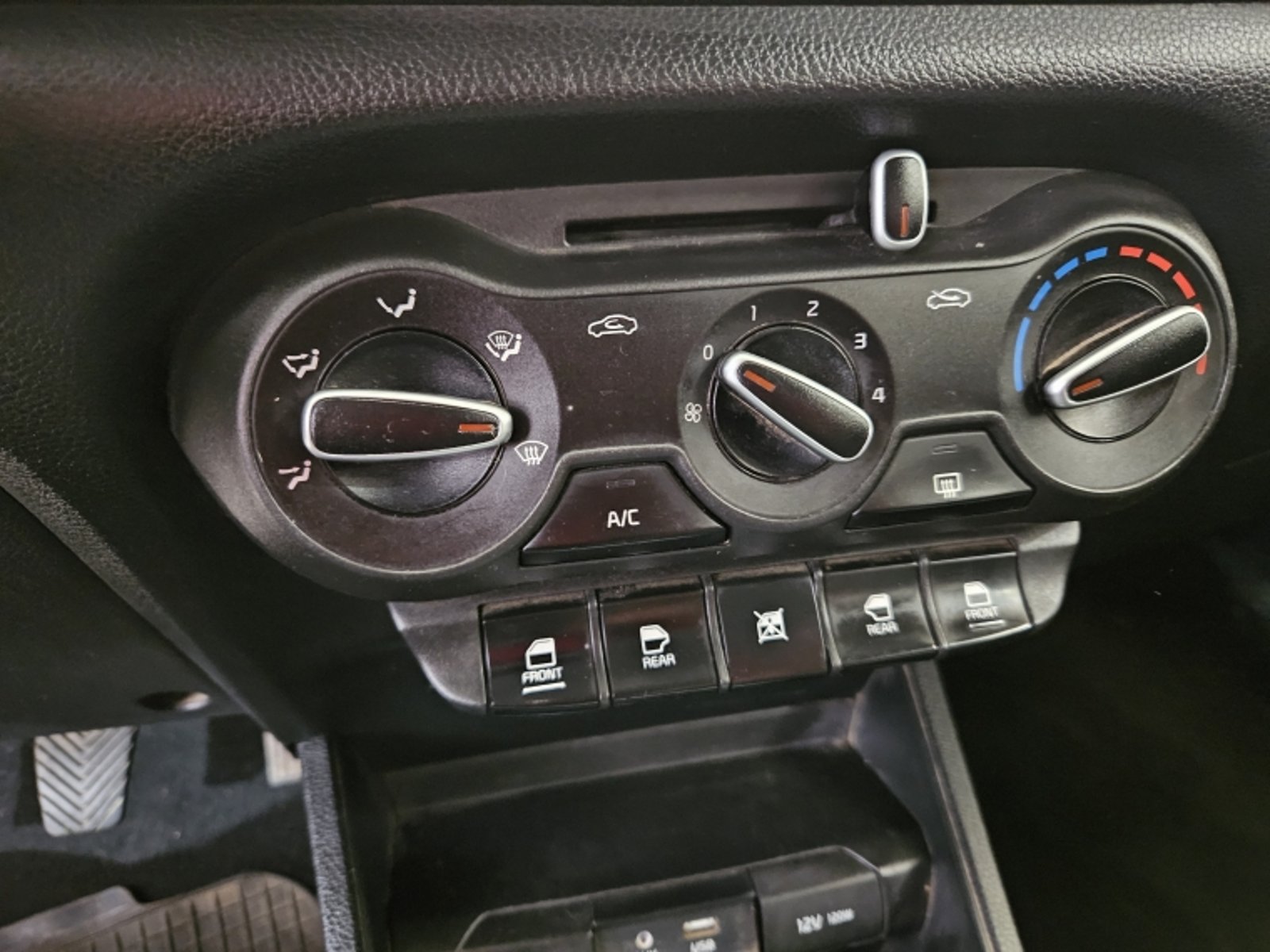 Kia Soluto Mpi 1.4 2023 - Imagen 15 de 20