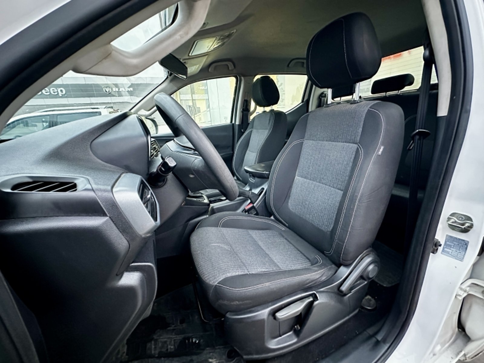 PEUGEOT Landtrek Bluehdi 4x4 2.2 Aut 2024 - Imagen 10 de 20