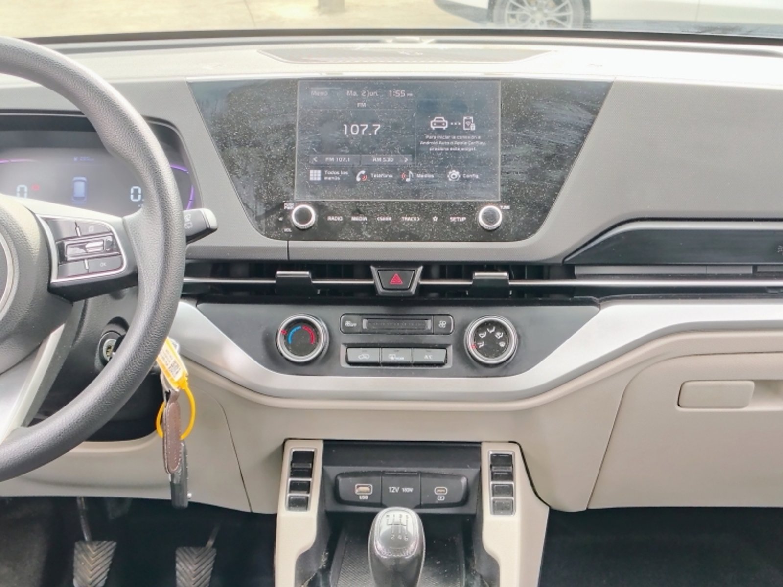 KIA Carens Lx 1.5 2023 - Imagen 11 de 20