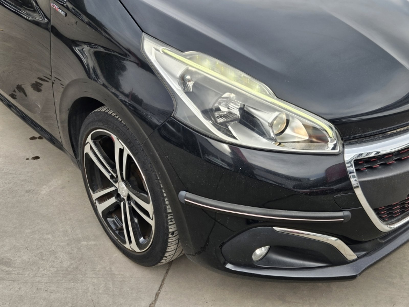 Peugeot 208 Gt Line 1.2 Aut 2016 - Imagen 7 de 20