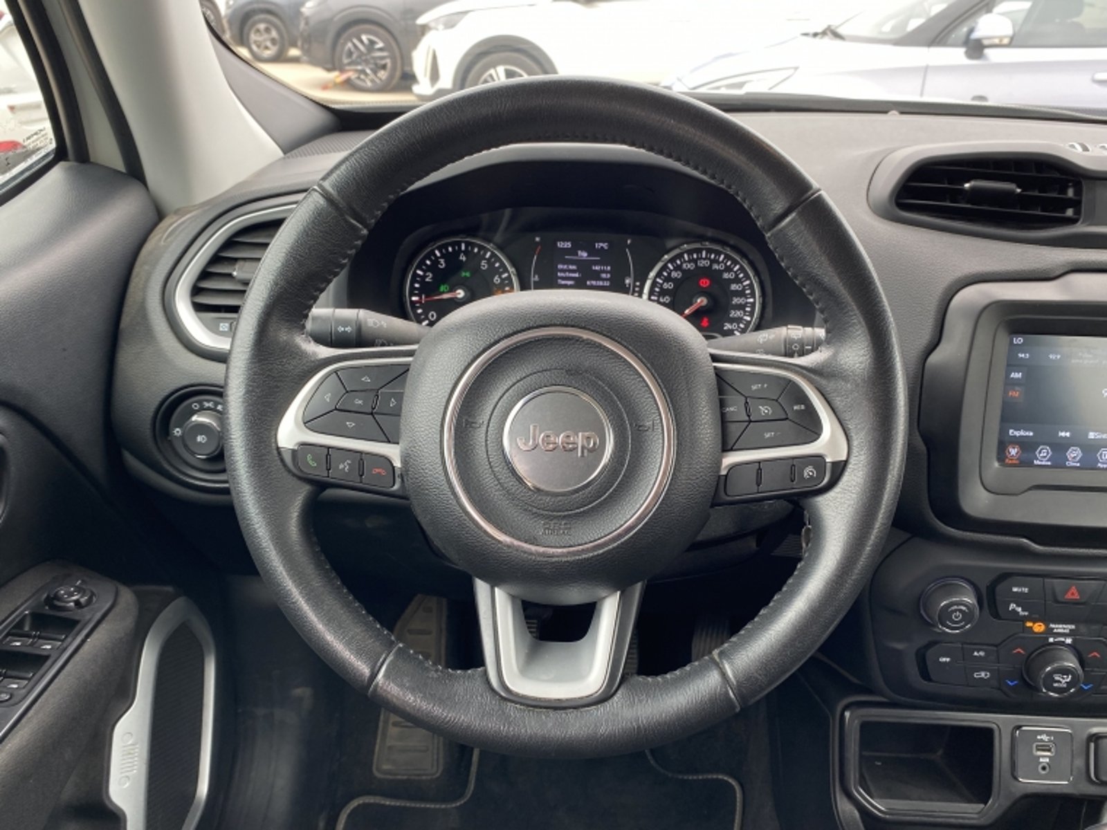 JEEP Renegade Sport 1.8 2022 - Imagen 17 de 20