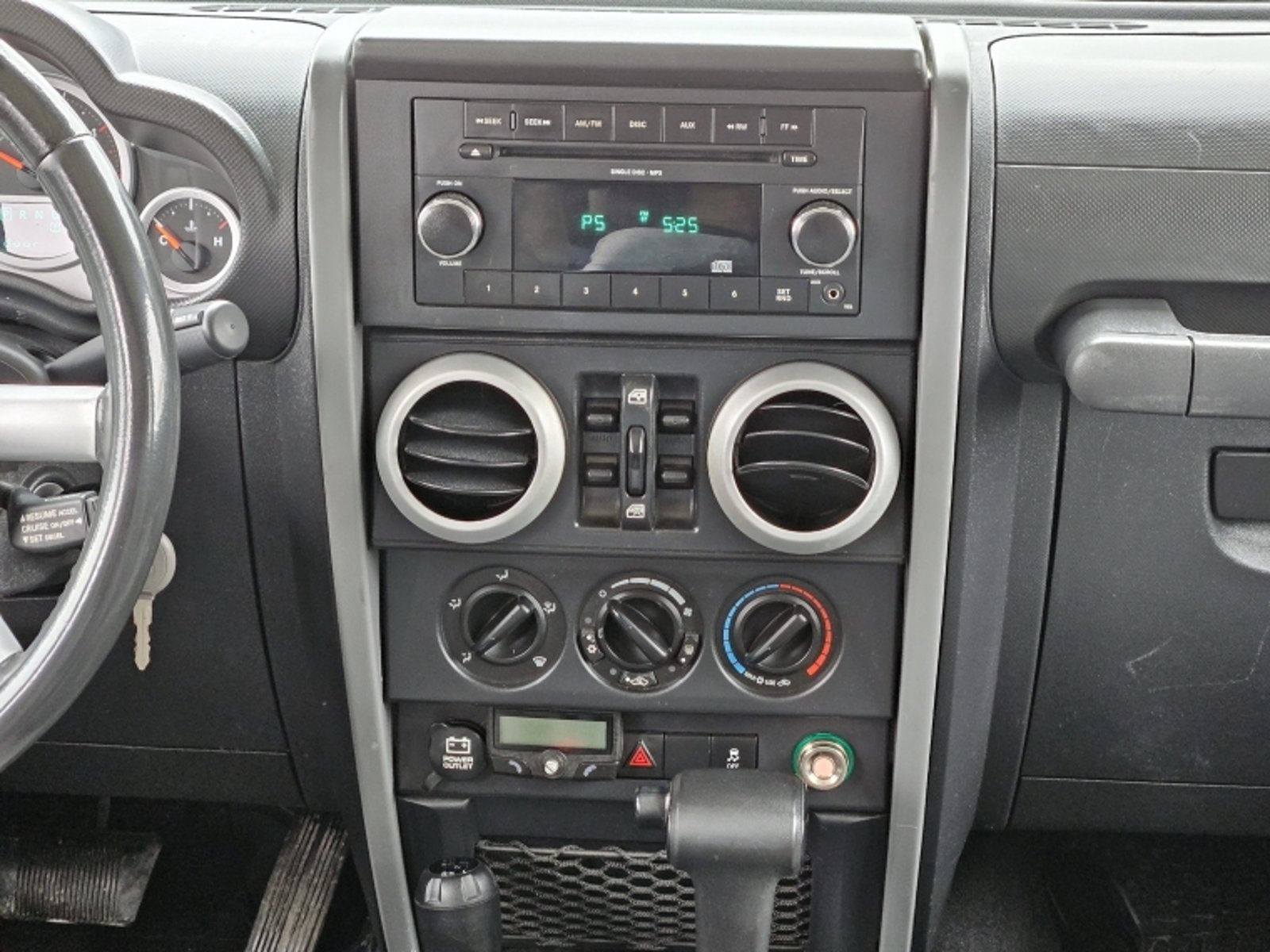 Jeep Wrangler Unlimited Sahara 2.8 Diesel At 2011 - Imagen 10 de 19