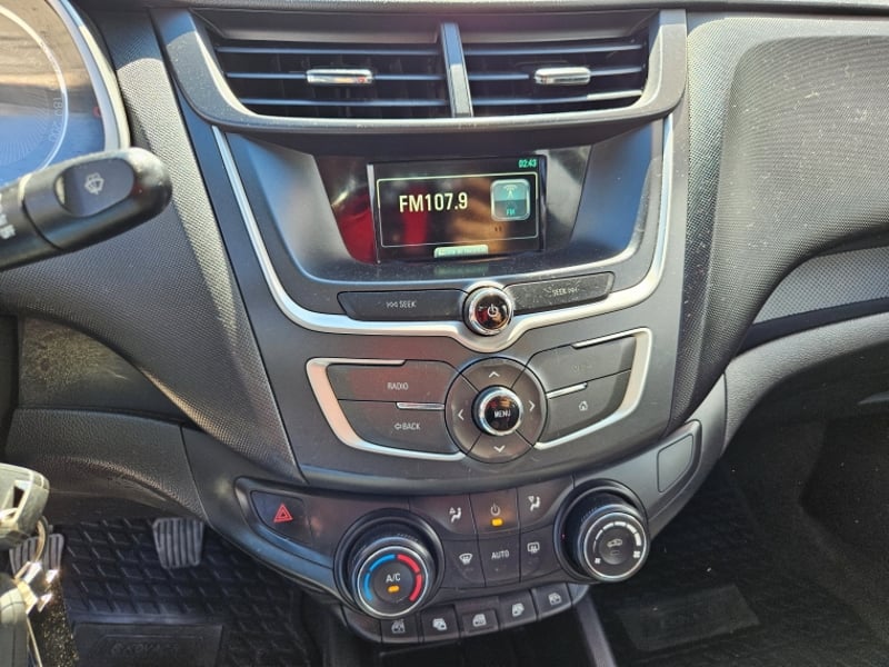 Chevrolet Sail 1.5 2022 - Imagen 11 de 15