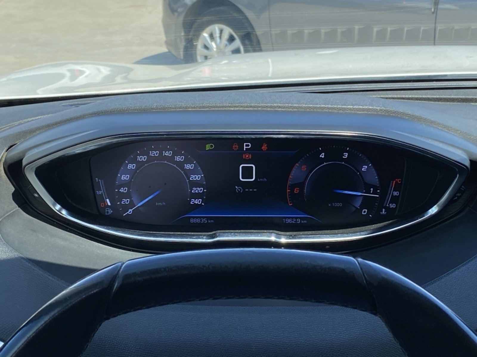 PEUGEOT 5008 Bluehdi 130 1.5 Aut 2021 - Imagen 14 de 20