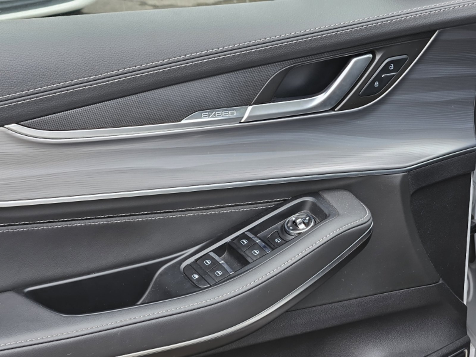 EXEED Lx Advanced 1.5 Aut 2023 - Imagen 9 de 20