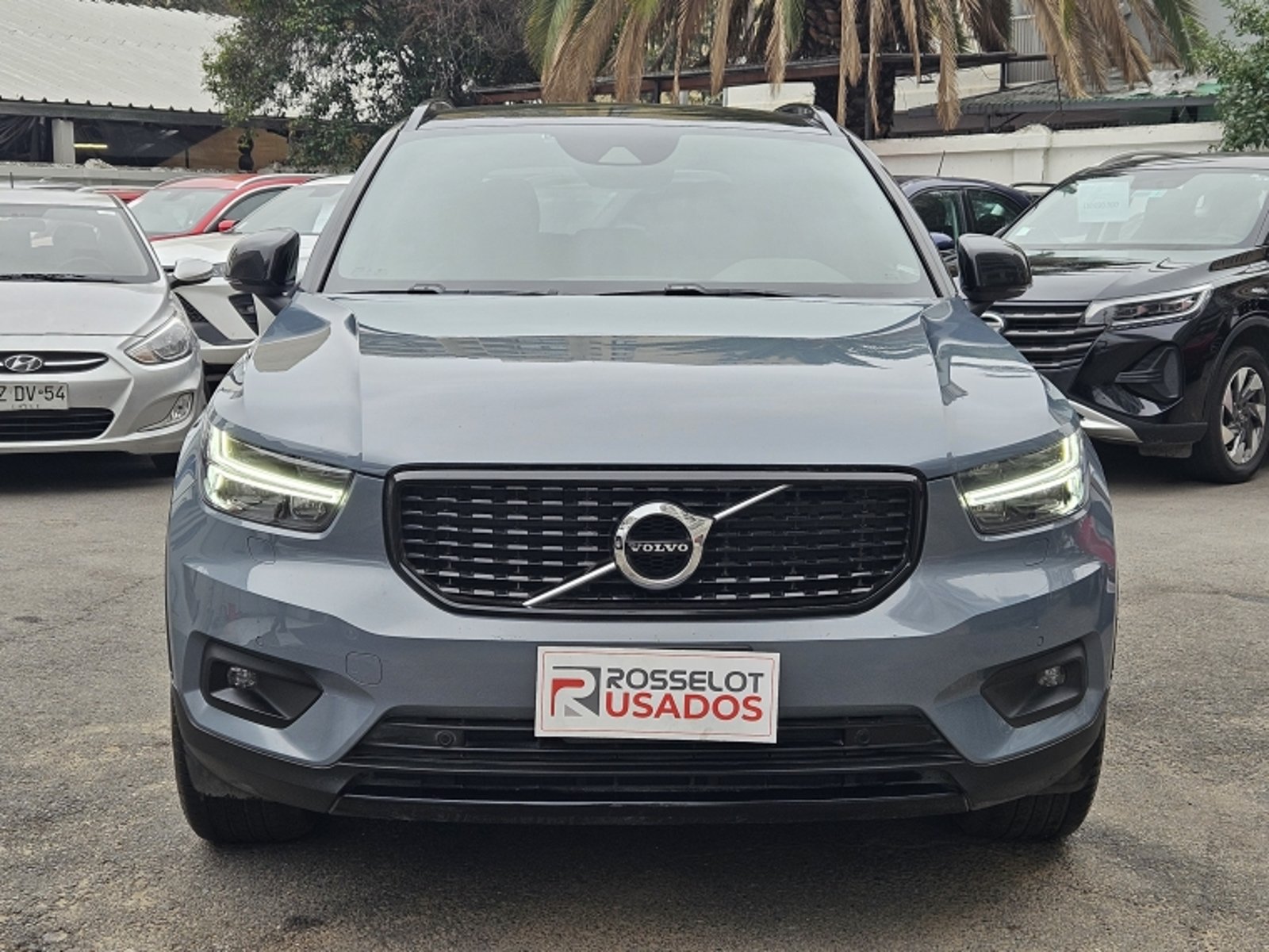 Volvo Xc40 T4 Fwd 2.0 Aut 2020 - Foto 2 de 20