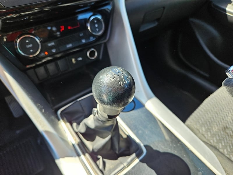 Mitsubishi Eclipse Cross Rx 1.5 2021 - Imagen 17 de 20