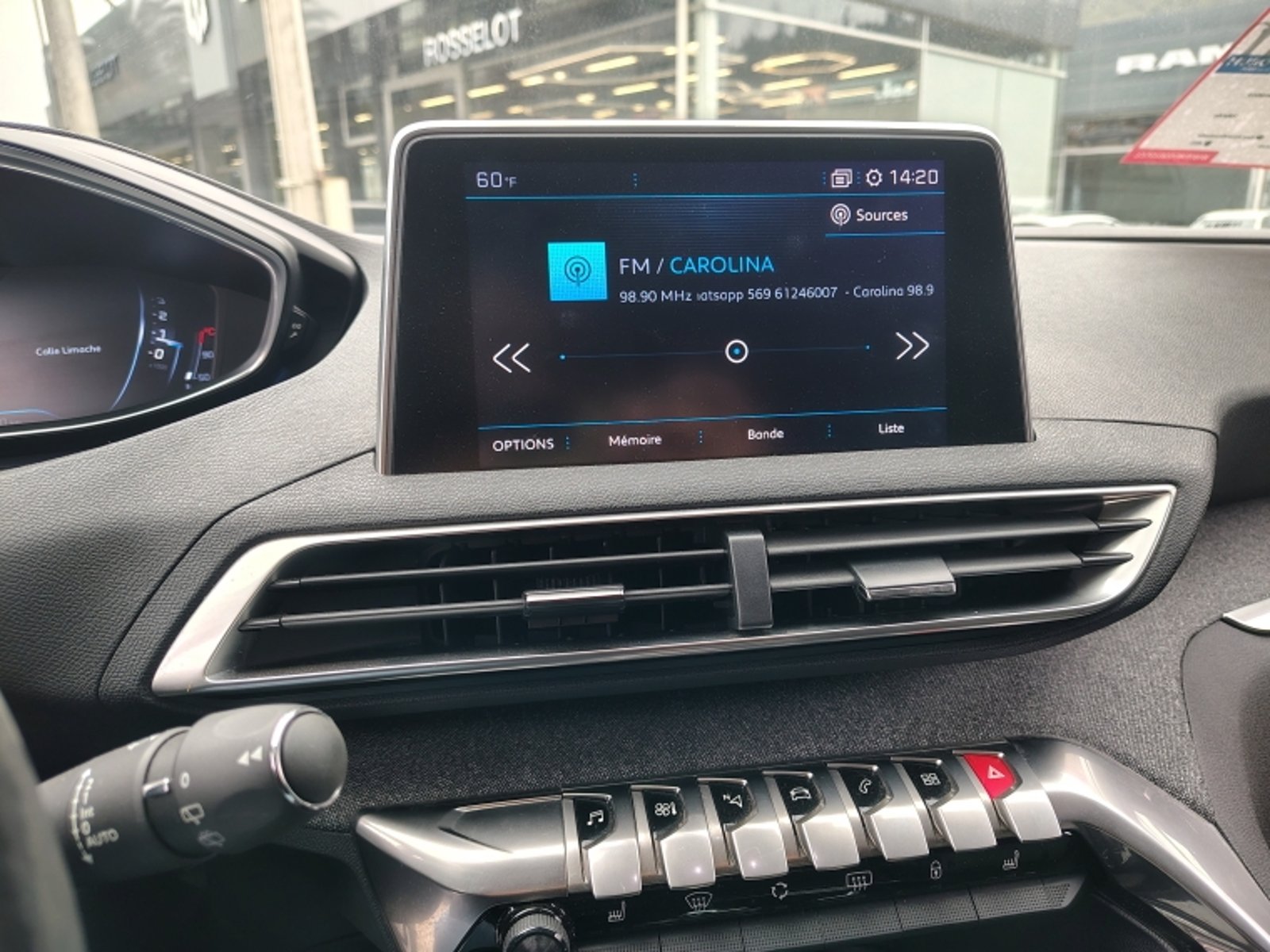 PEUGEOT 5008 Thp 1.6 Aut 2019 - Imagen 18 de 20