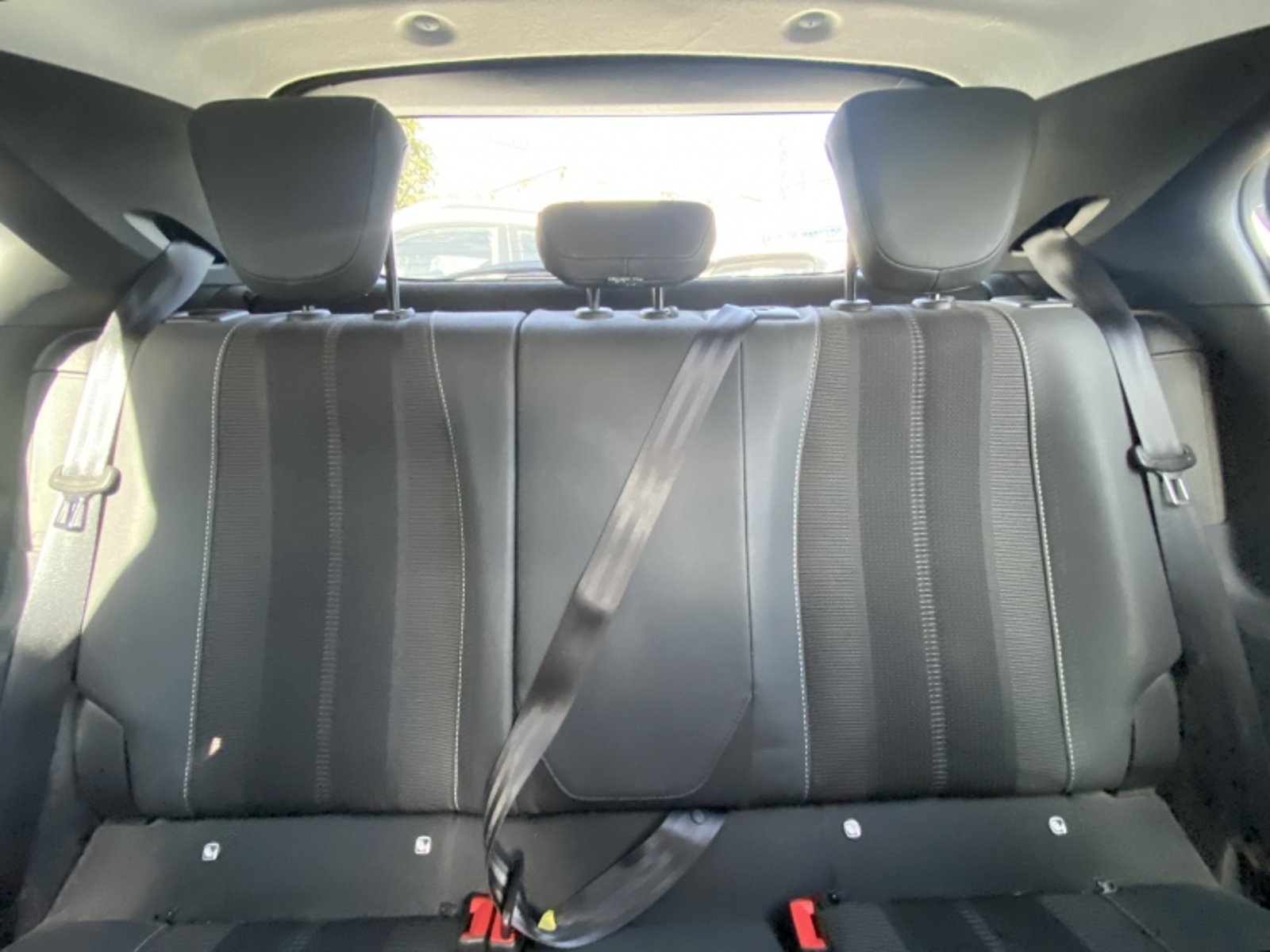 OPEL Mokka 1.2t 2023 - Imagen 17 de 20
