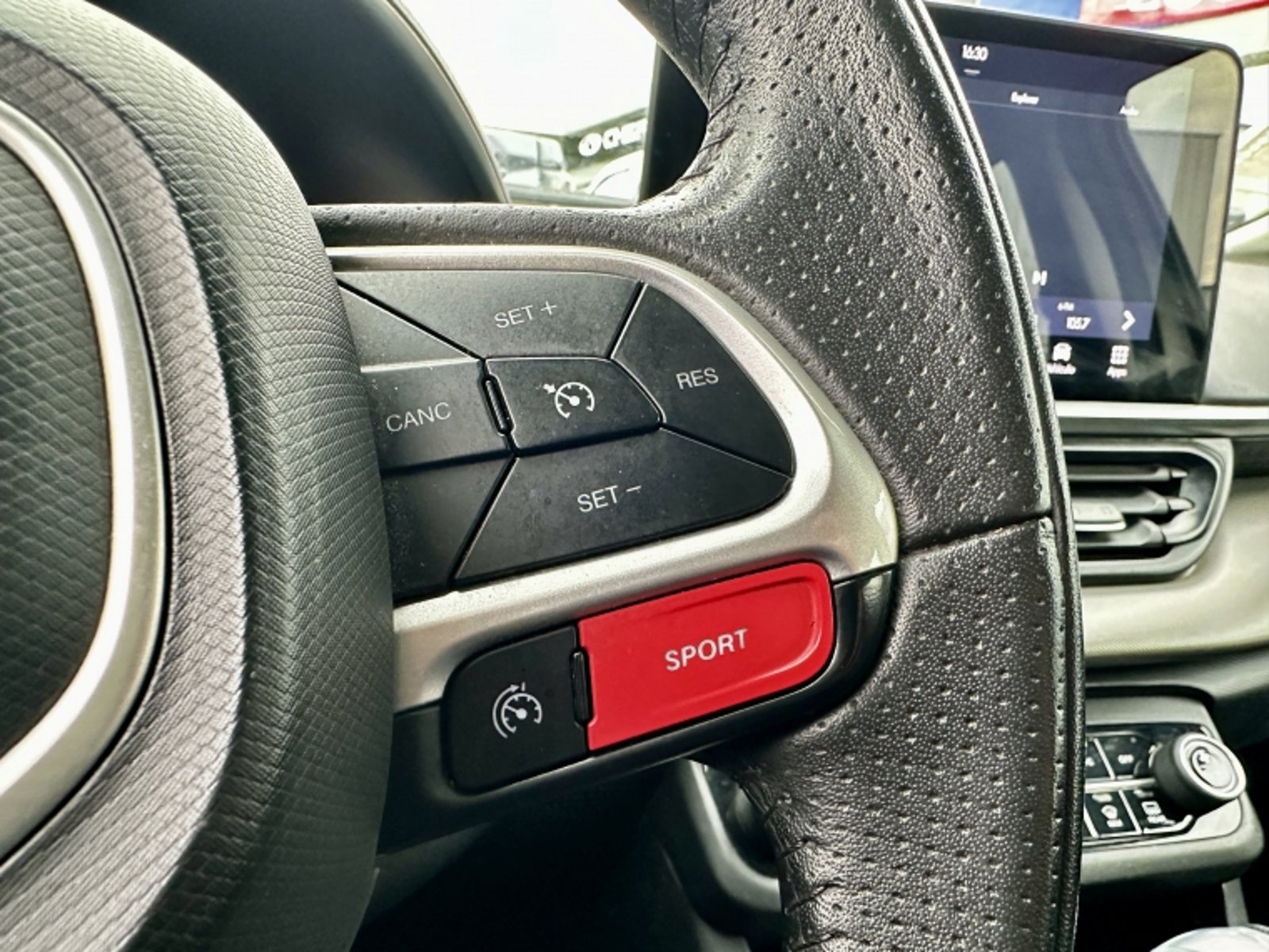 FIAT Fastback Audace 1.0 Aut 2023 - Imagen 12 de 20
