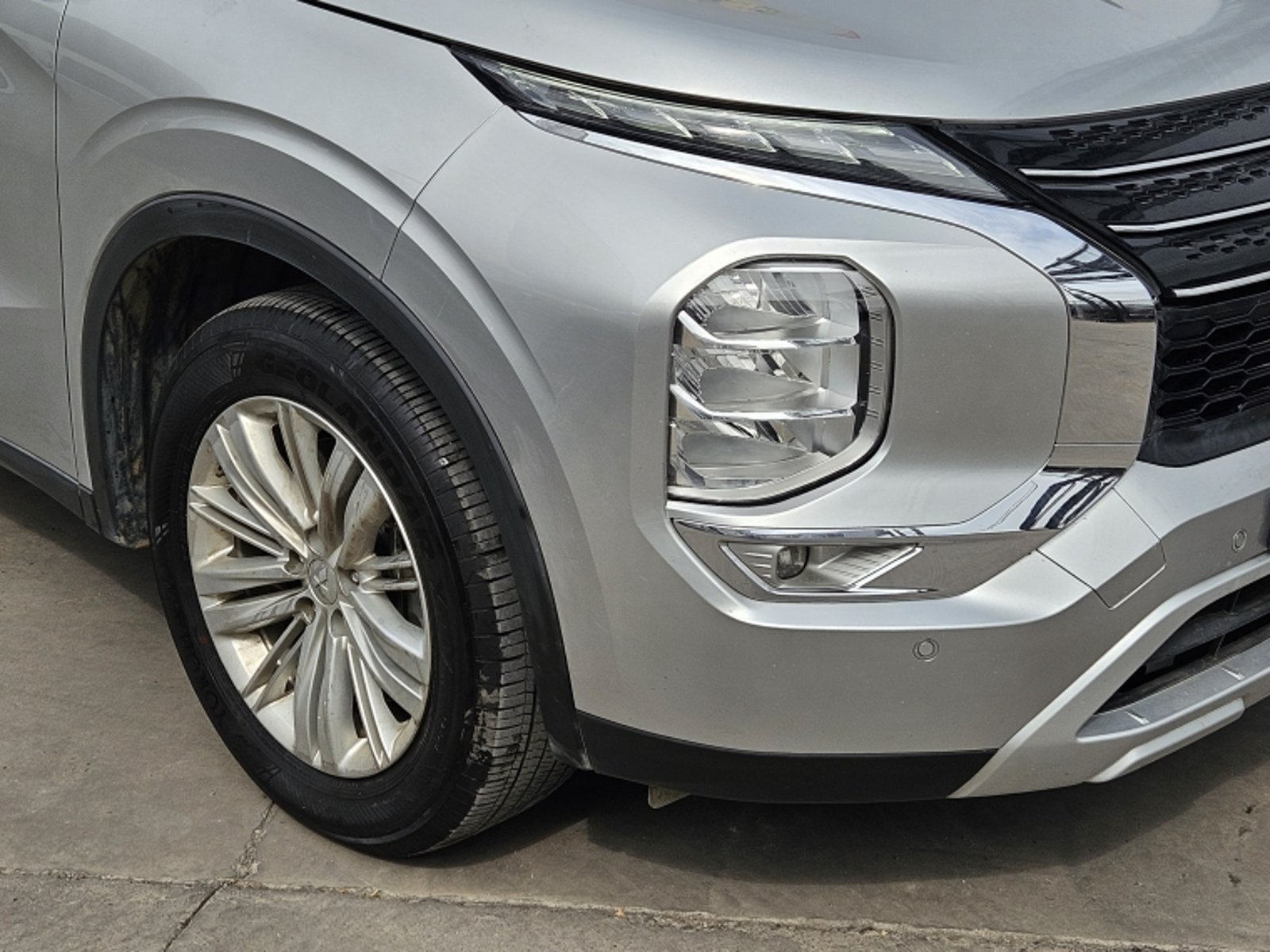 MITSUBISHI Outlander Glx 2.5 Aut 2023 - Imagen 7 de 20