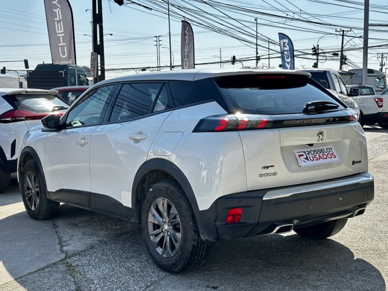 Peugeot 2008 Puretech 130 4x2 1.2 2023 - Imagen 7 de 20