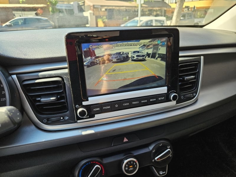 Kia Rio 4 6mt 1.4 2024 - Imagen 19 de 20