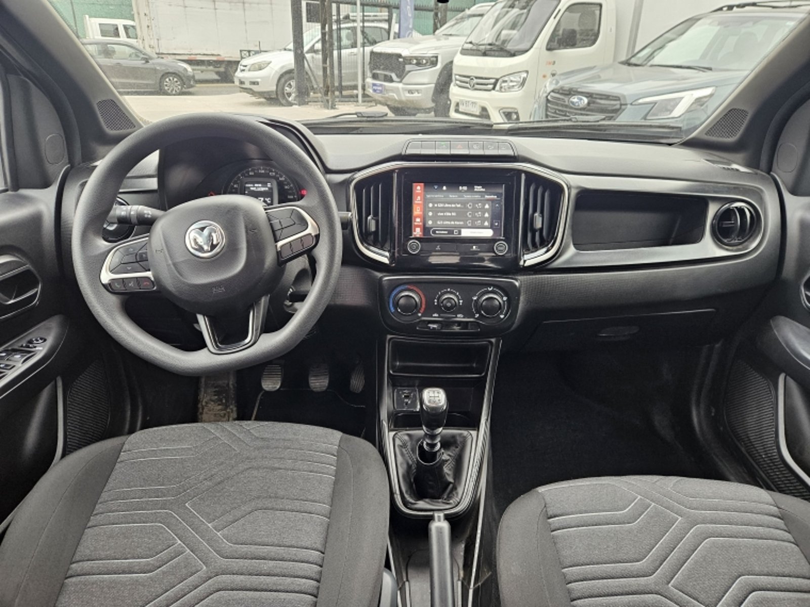 RAM 700 Bighorn Crew Cab 1.3 Mt 2026 - Imagen 9 de 20