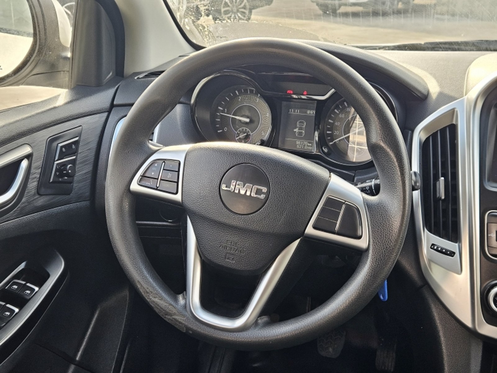 JMC Vigus Work Lx 4x4 2023 - Imagen 17 de 20