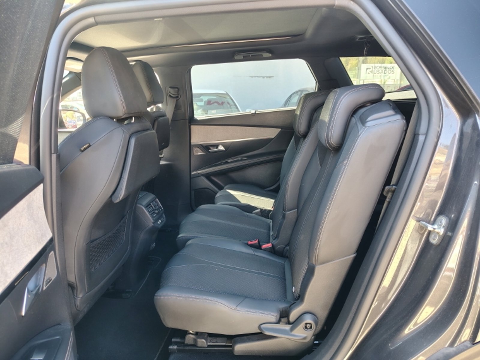 PEUGEOT 5008 Bluehdi 130 1.5 Aut 2023 - Imagen 8 de 20