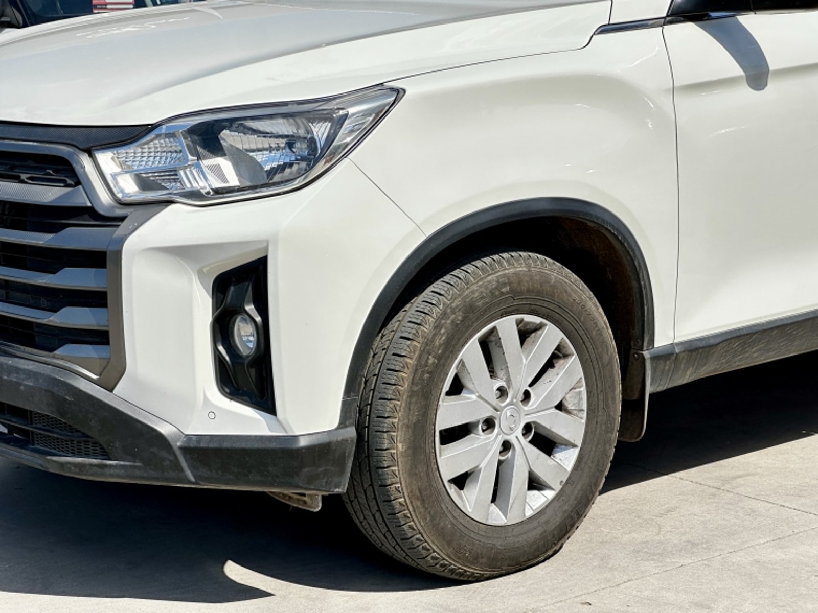 SSANGYONG GRAND MUSSO Musso Grand 2.2 4x4 Mt Full - Ql712 Euro Vi Mn 2023 - Imagen 4 de 20
