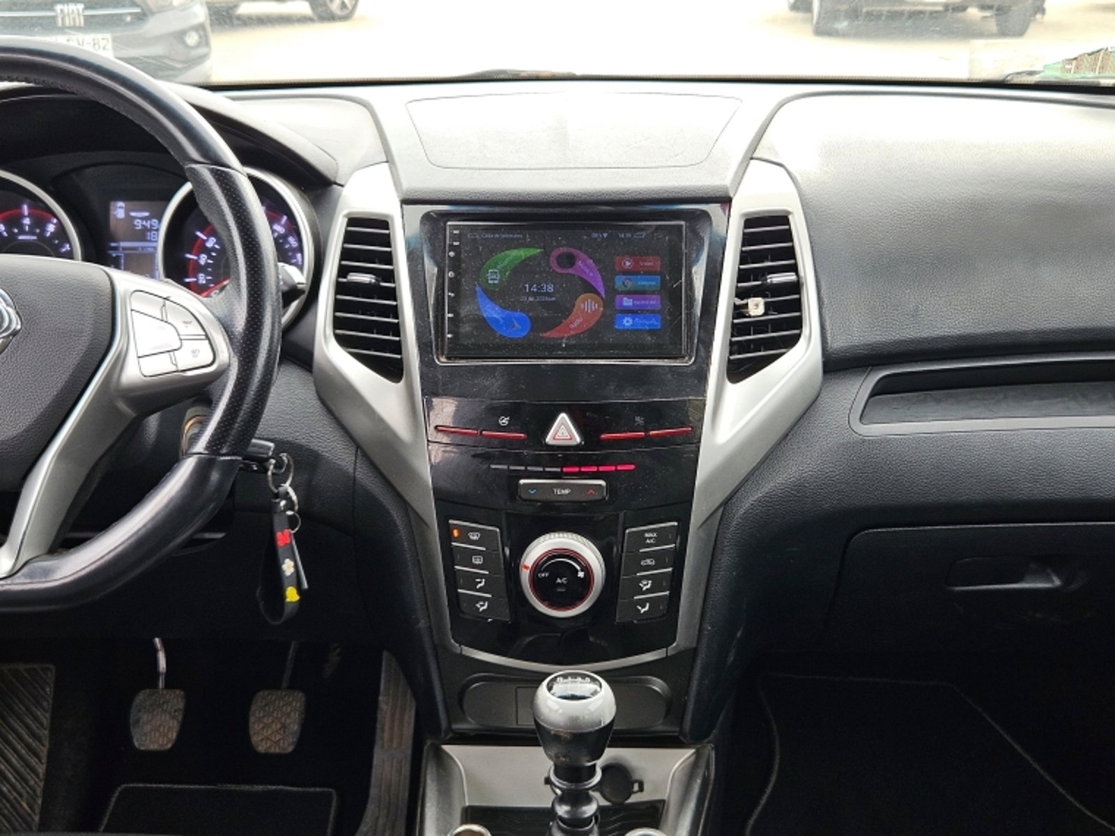 SsangYong Tivoli 1.6 2020 - Imagen 10 de 20