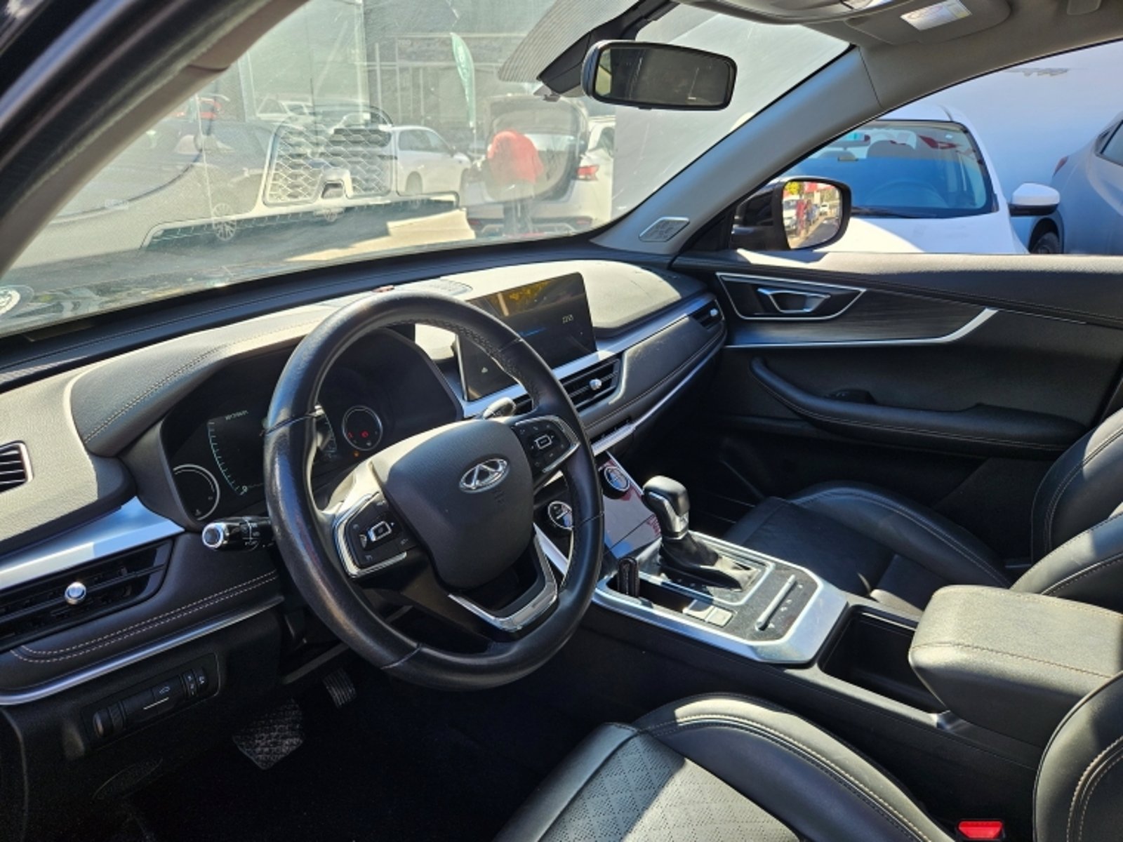 Chery Tiggo 8 1.5 Aut 2023 - Imagen 13 de 20