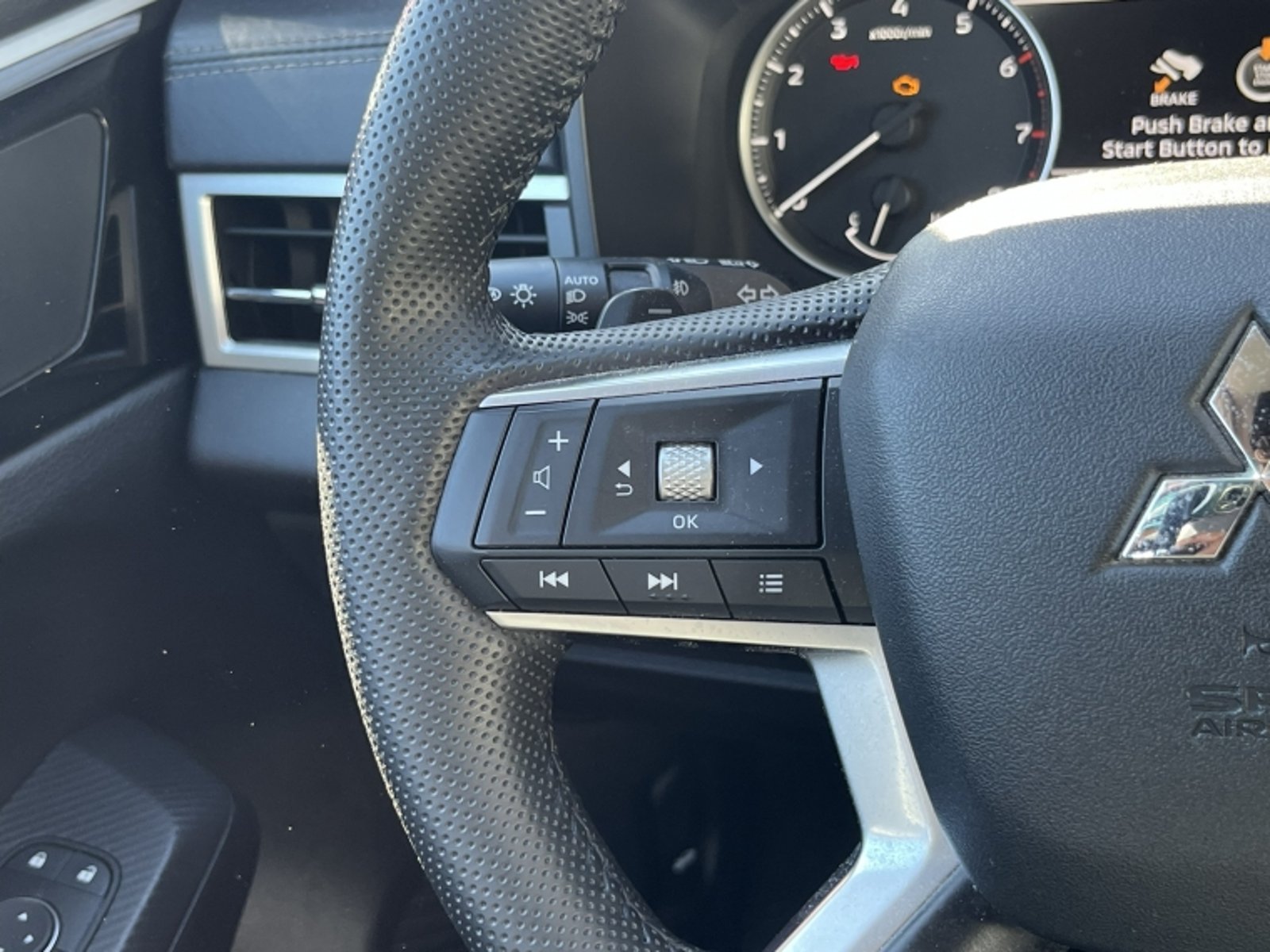Mitsubishi NEW OUTLANDER Outlander Glx 2.5 Aut 2025 - Imagen 19 de 20