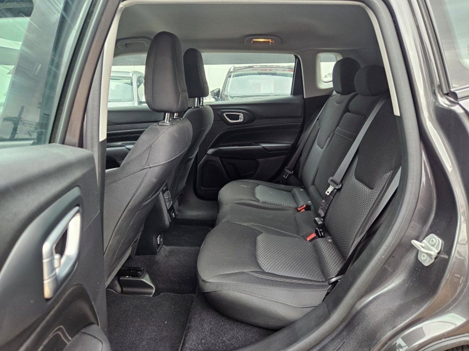 Jeep Compass Sport 1.3 Aut 2023 - Imagen 8 de 20
