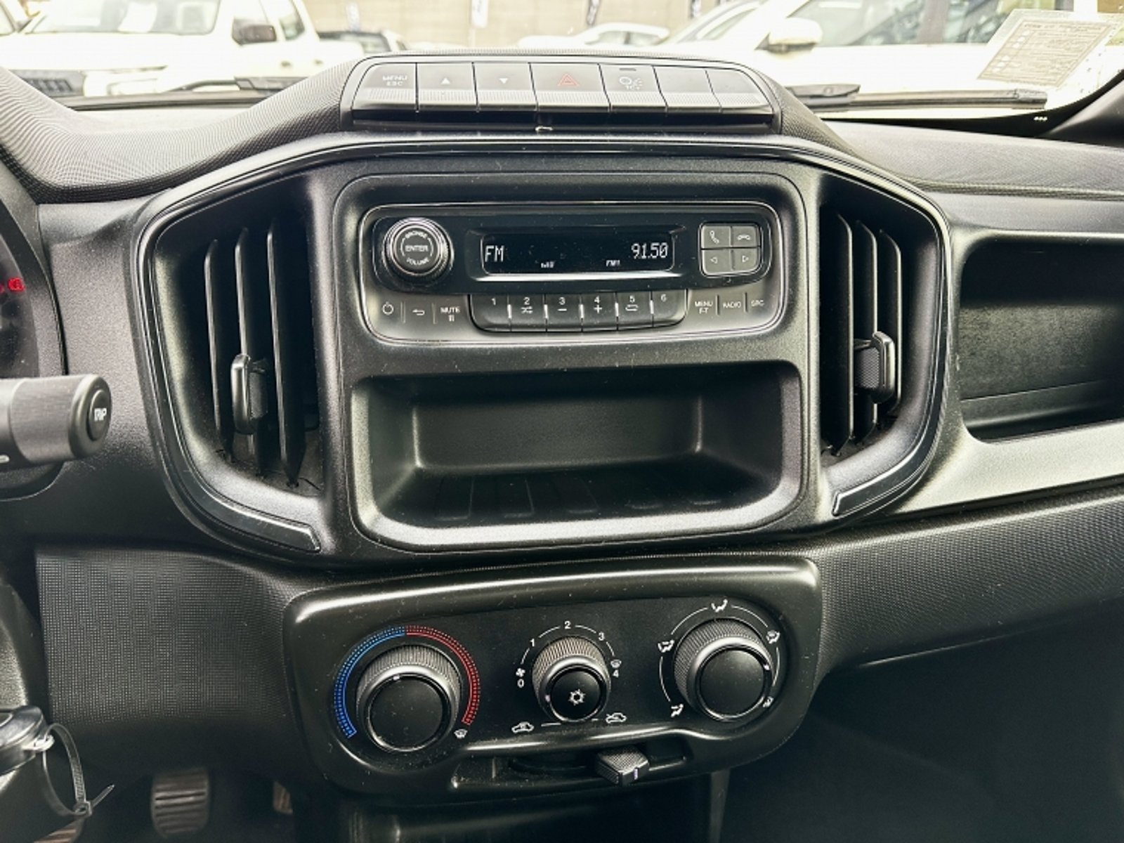 RAM 700 Slt Cd 1.4 2023 - Imagen 12 de 20