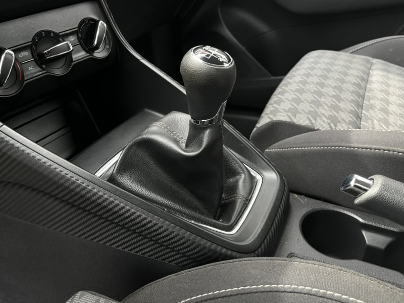 MG Zs Mt 1.5 2023 - Imagen 14 de 20