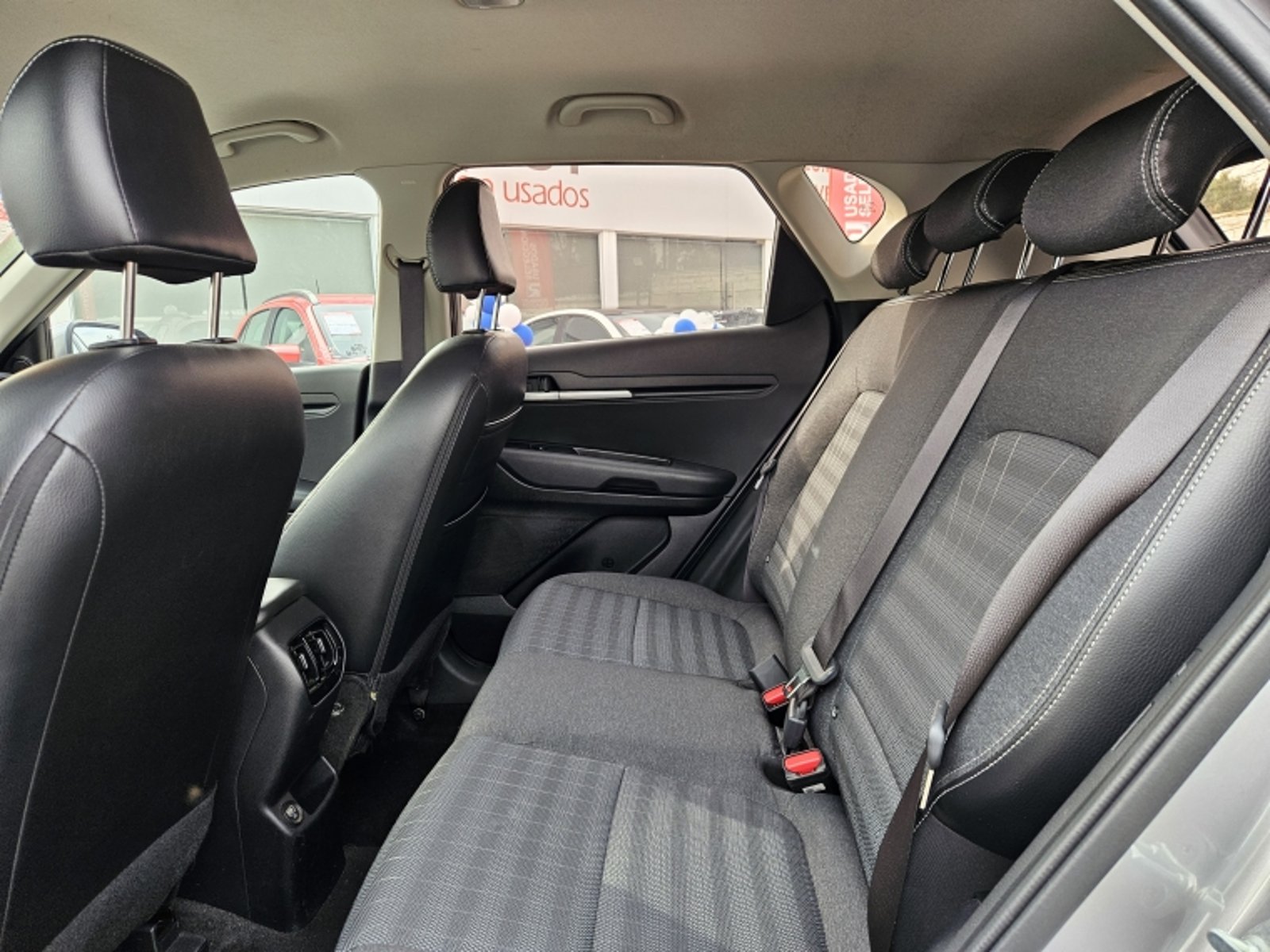 KIA Sonet Ex 1.5l 6mt 2023 - Imagen 8 de 20
