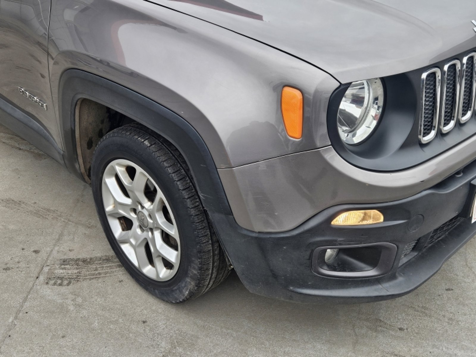 Jeep Renegade Sport 1.8 2019 - Imagen 7 de 20