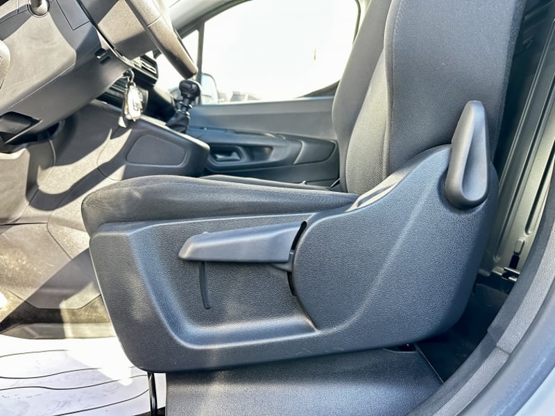 Peugeot Partner L1 1.5 2025 - Imagen 19 de 20