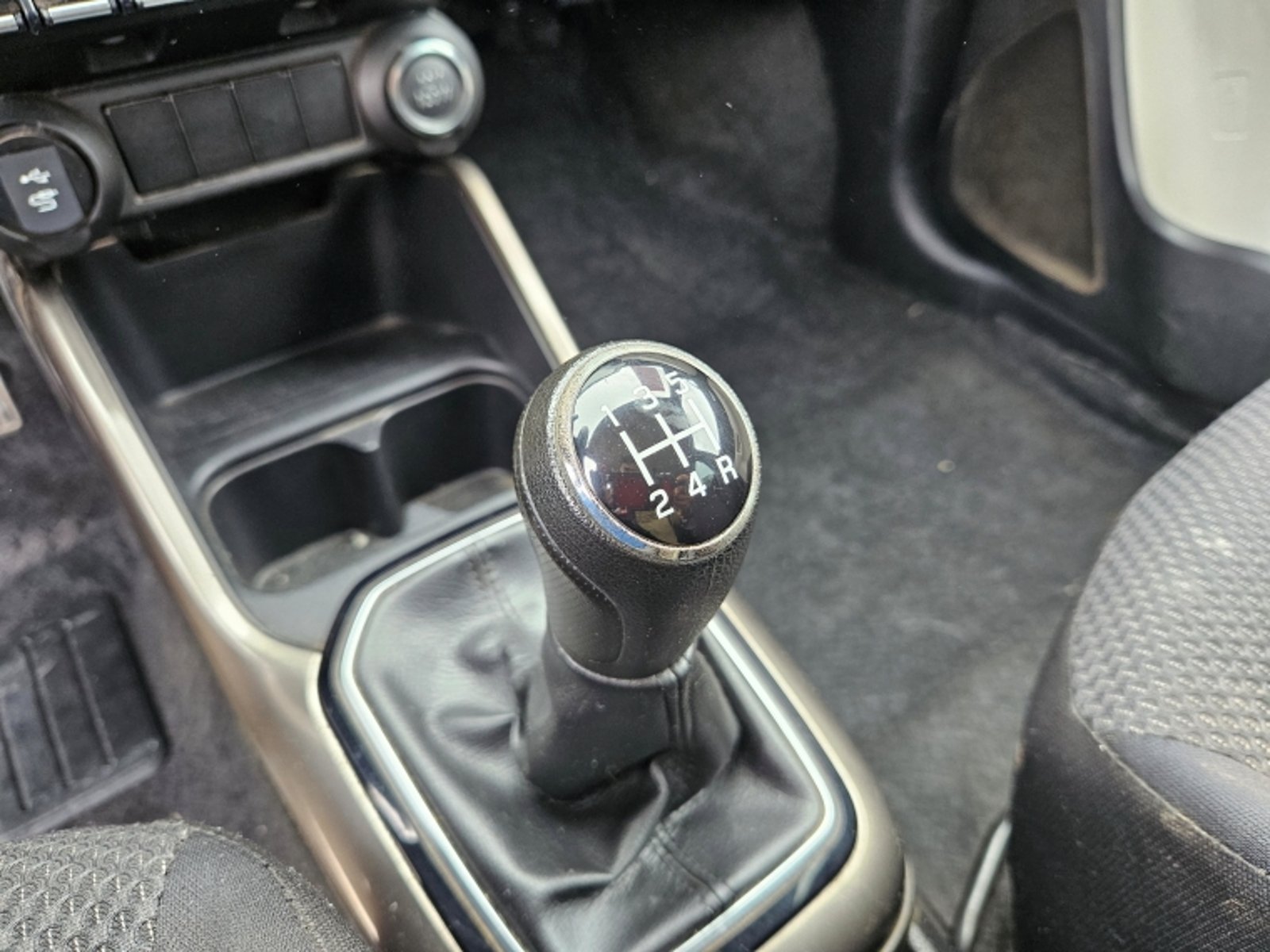Suzuki Ignis Glx 1.2 2019 - Imagen 15 de 20