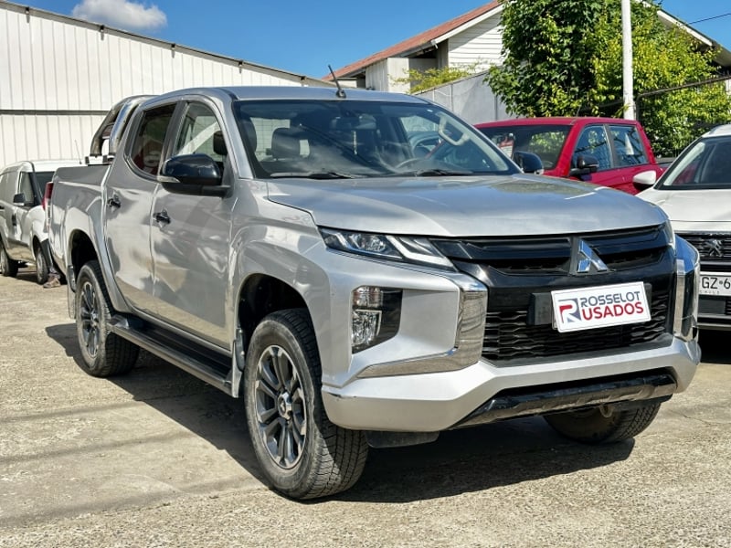 Mitsubishi L200 Dakar Hp 4x4 2.4 2023 - Imagen 3 de 19