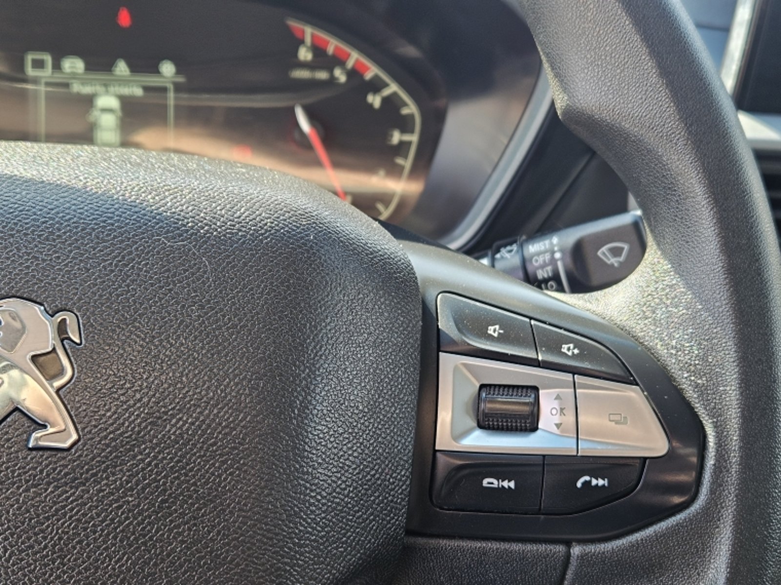 PEUGEOT Landtrek Active Hdi 150 4x2 2022 - Imagen 19 de 20