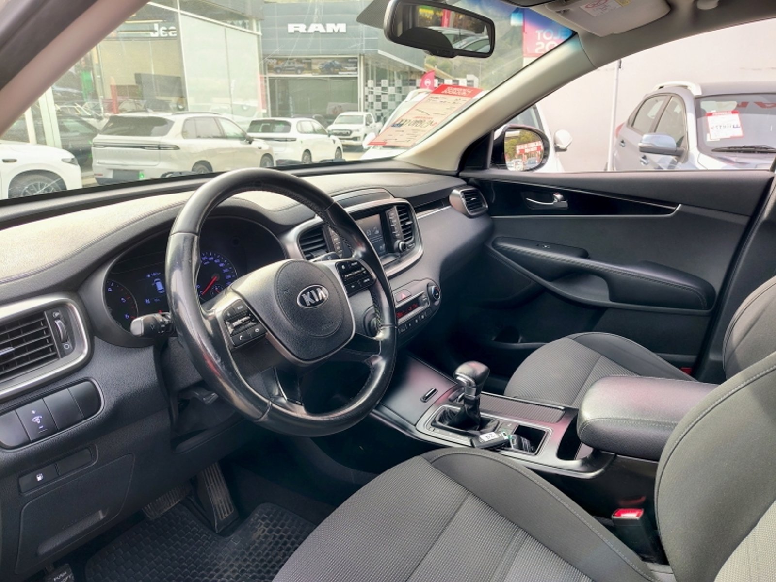 KIA Sorento Ex 2.2 Aut 2018 - Imagen 12 de 20