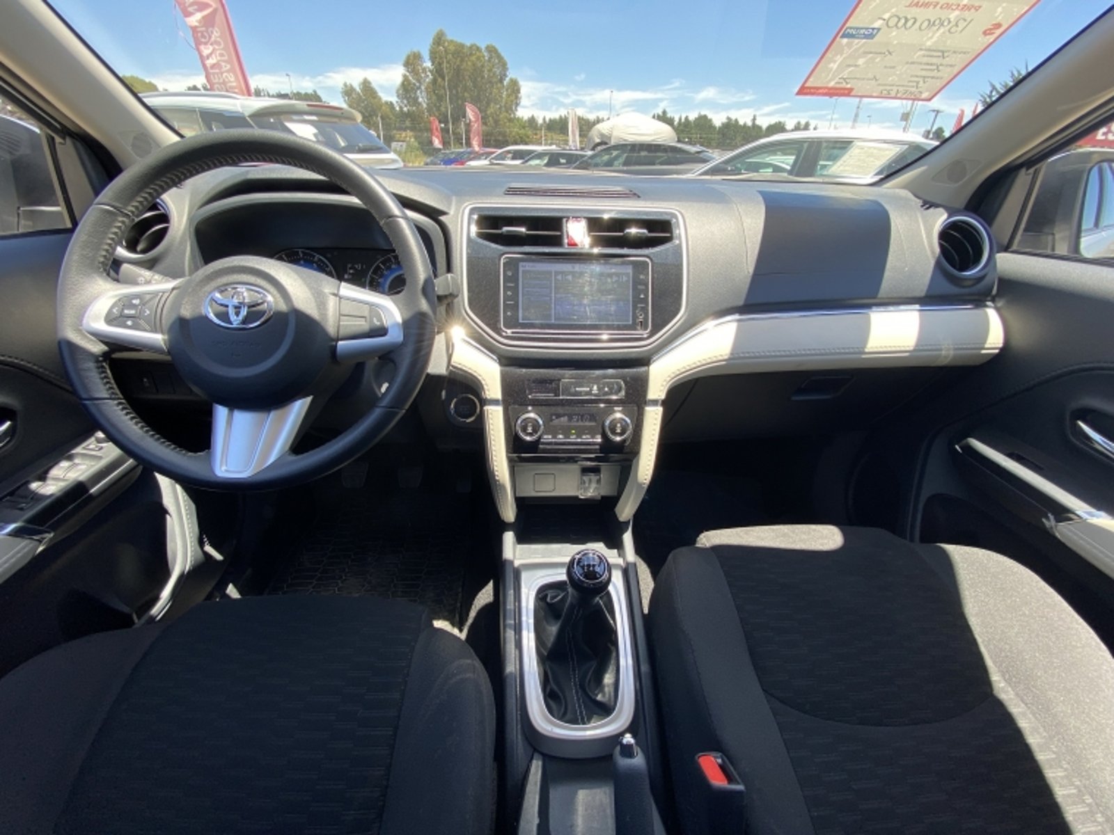 TOYOTA Rush 1.5 Mt 2023 - Imagen 18 de 20