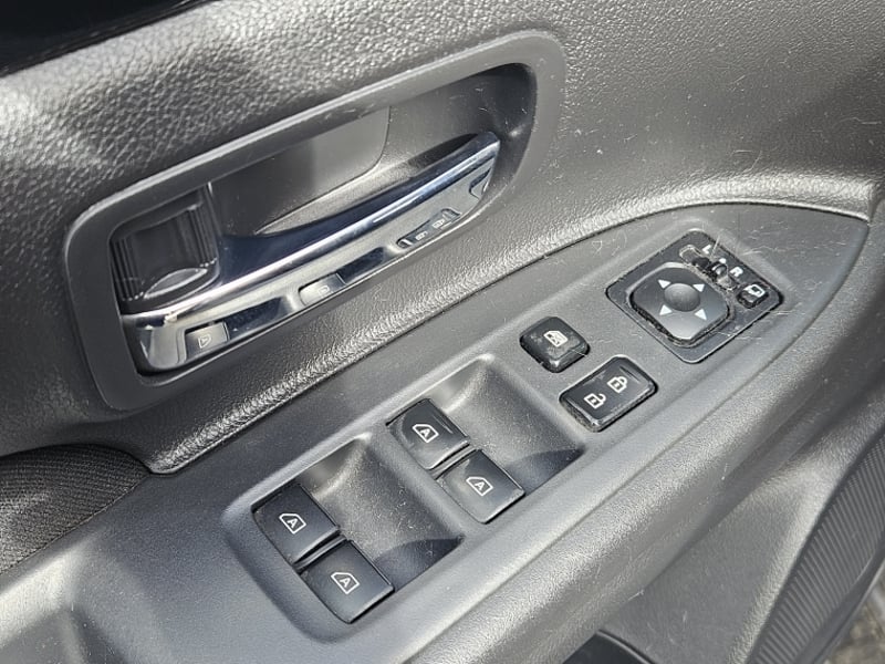 Mitsubishi Outlander 2.0 2021 - Imagen 15 de 20