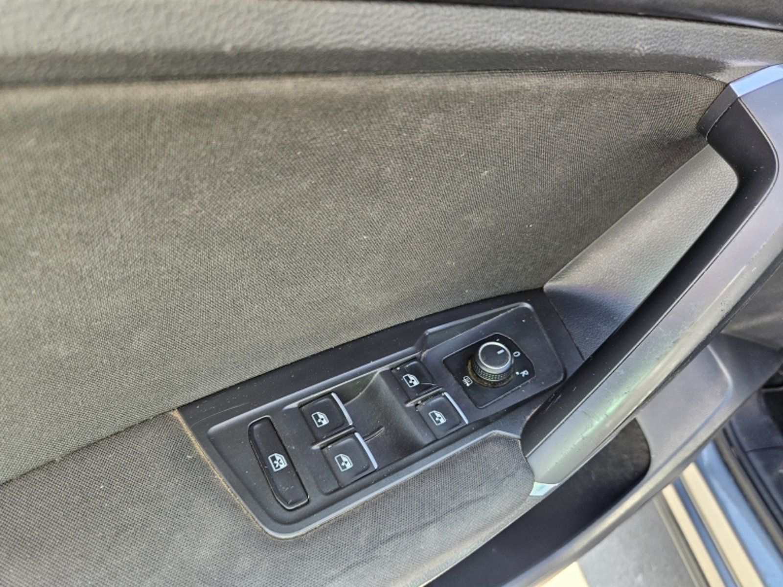 VOLKSWAGEN Tiguan Tsi 1.4 Aut 2018 - Imagen 11 de 20