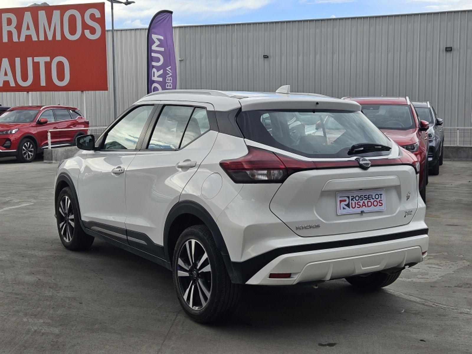 NISSAN Kicks 4x2 1.6 Aut 2023 - Imagen 6 de 20